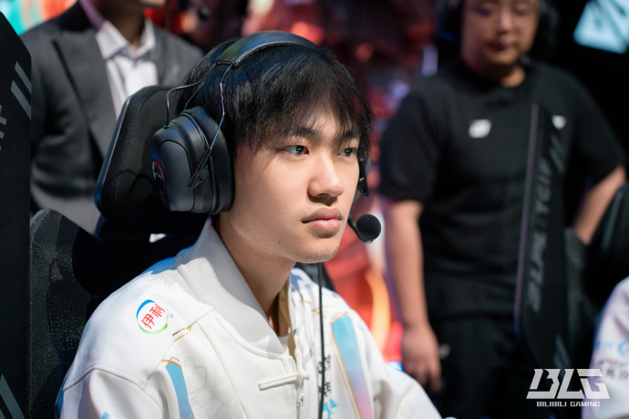 萨基以让他 萨基以让他